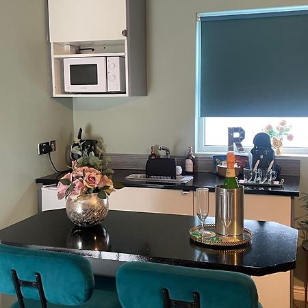 The Rose Garden Room - Self Contained Studio Ballycastle Ngoại thất bức ảnh