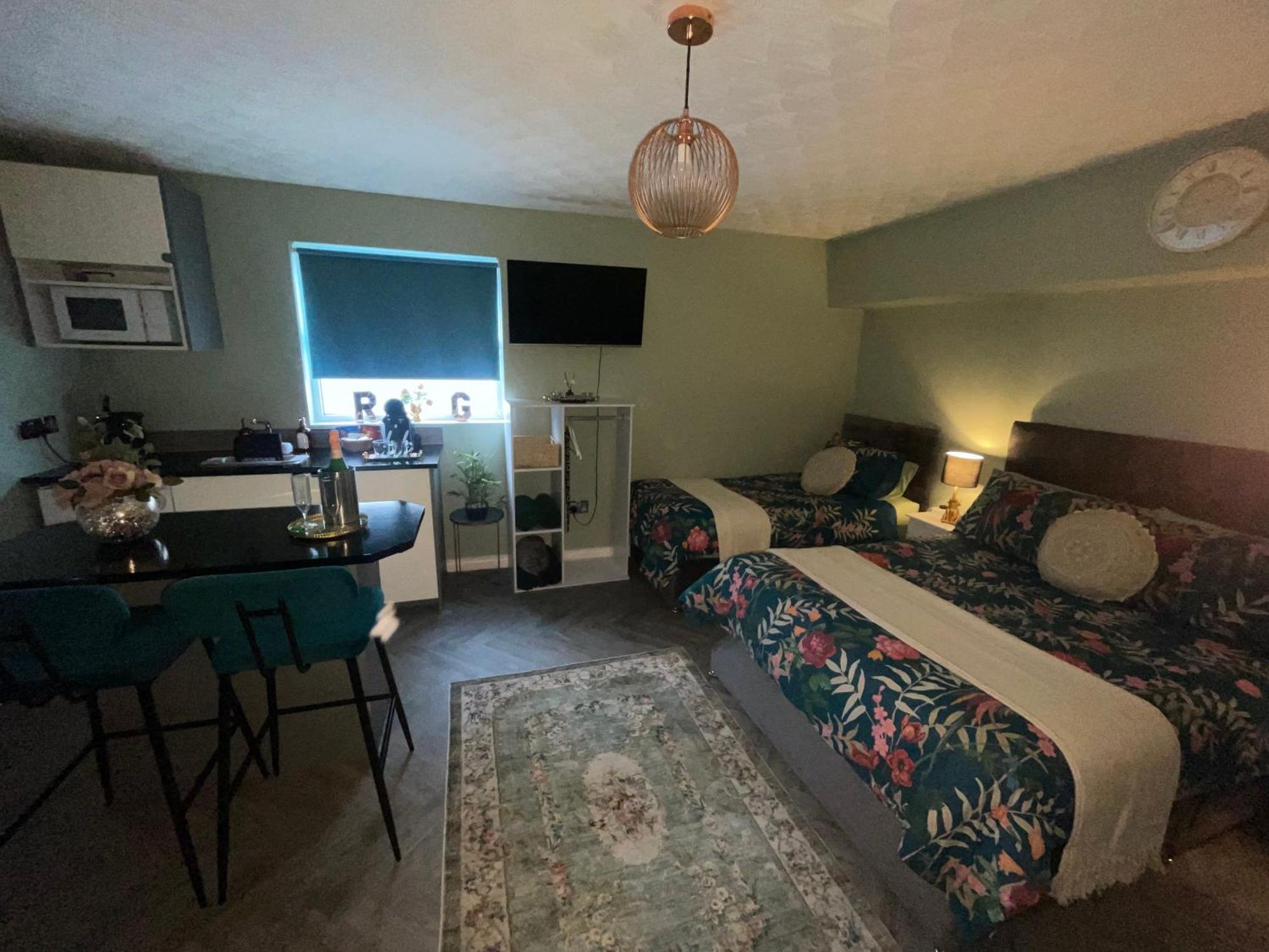 The Rose Garden Room - Self Contained Studio Ballycastle Ngoại thất bức ảnh