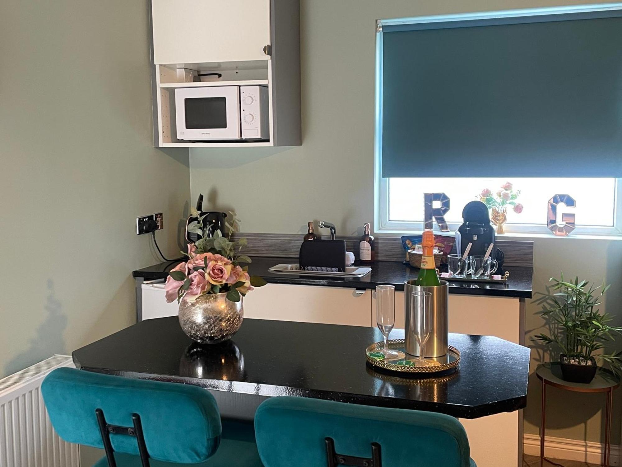The Rose Garden Room - Self Contained Studio Ballycastle Ngoại thất bức ảnh